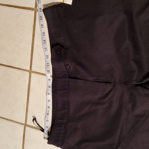 Jones New York Shorts Womens Stretch Size 16 NEW Black Long Bermuda - Picture 2 of 9